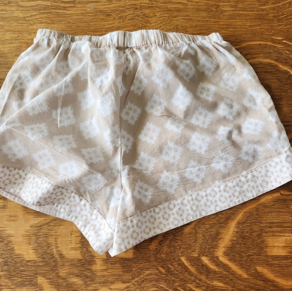 EUC Haven Pajama Set - Picture 4 of 8